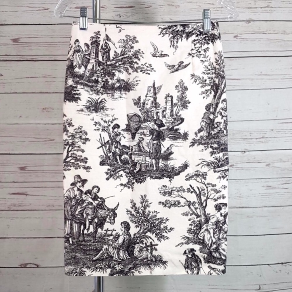 Lidi off white and black toile pencil skirt